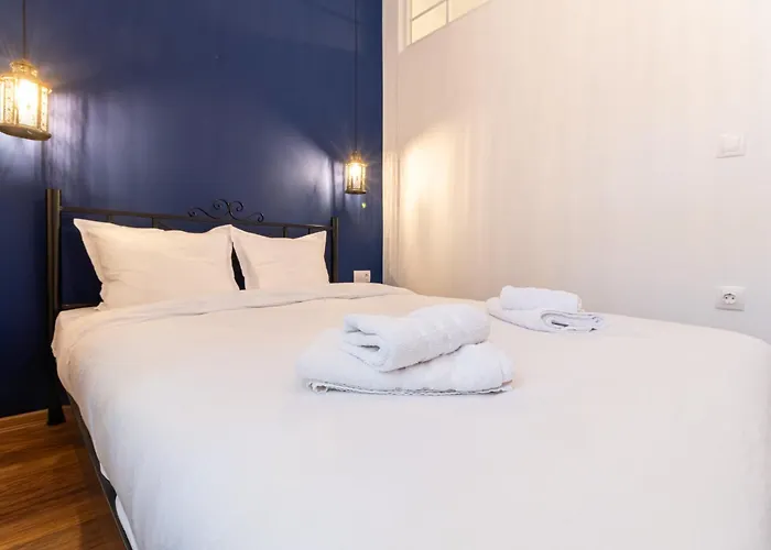 Center Retro Chic Kapana 2-bed