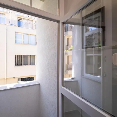 Apartment Center Retro Chic Kapana 2-bed Plovdiv