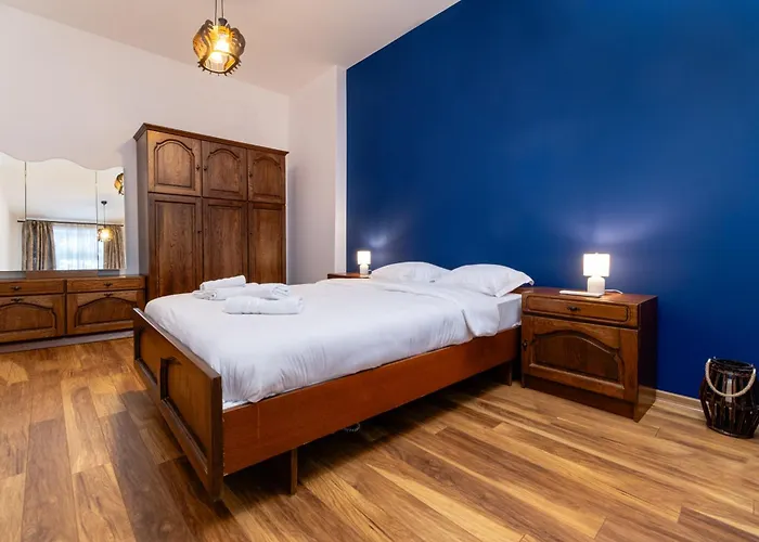 Center Retro Chic Kapana 2-bed *