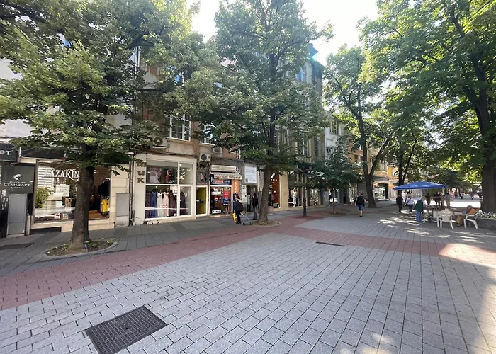 Center Retro Chic Kapana 2-bed Apartment Plovdiv